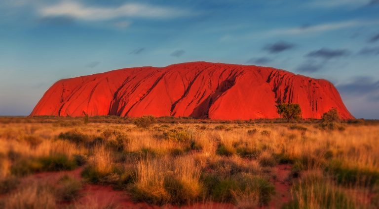 uluru-2058380_1920